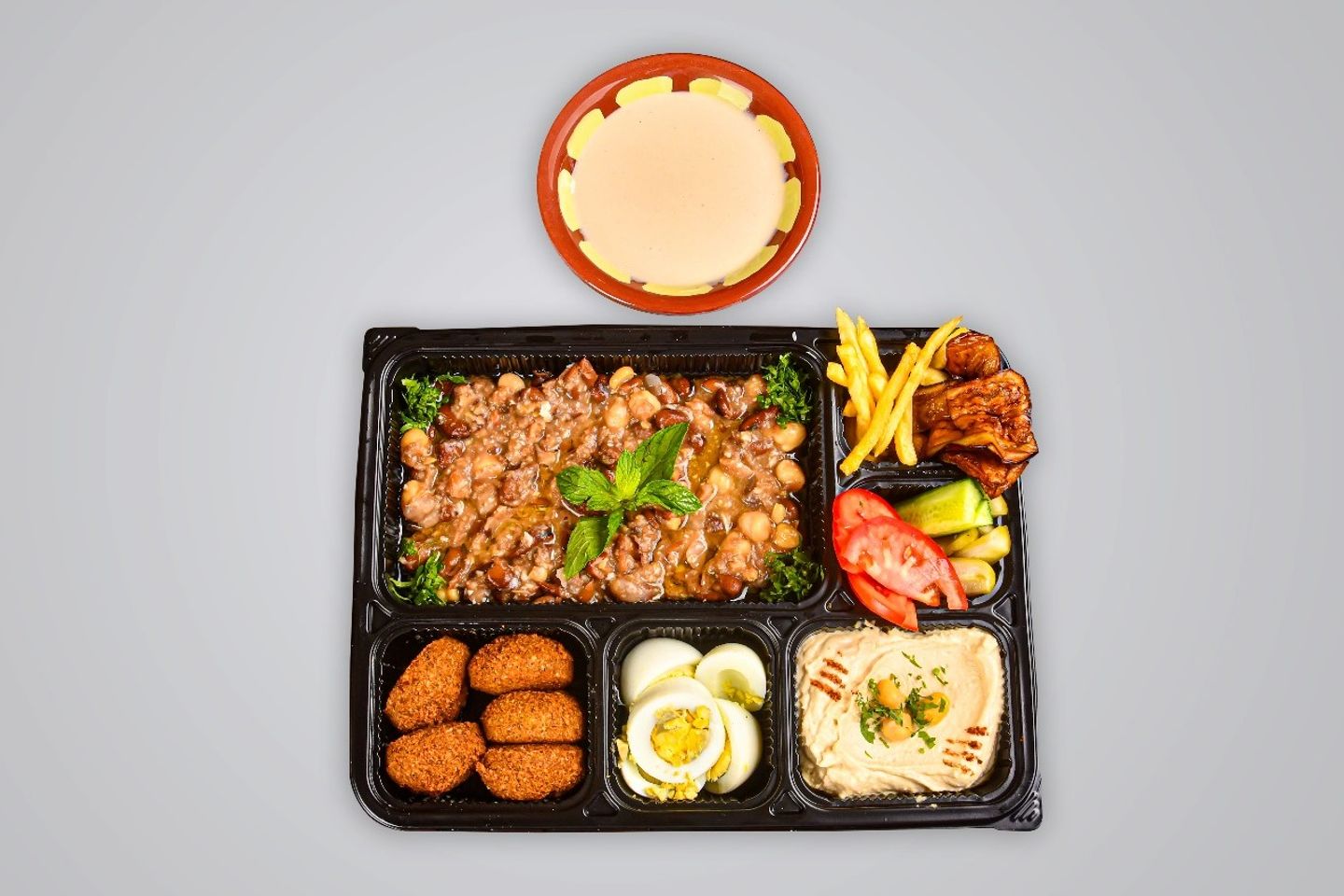 فطور الصنوبرة وجبة فول