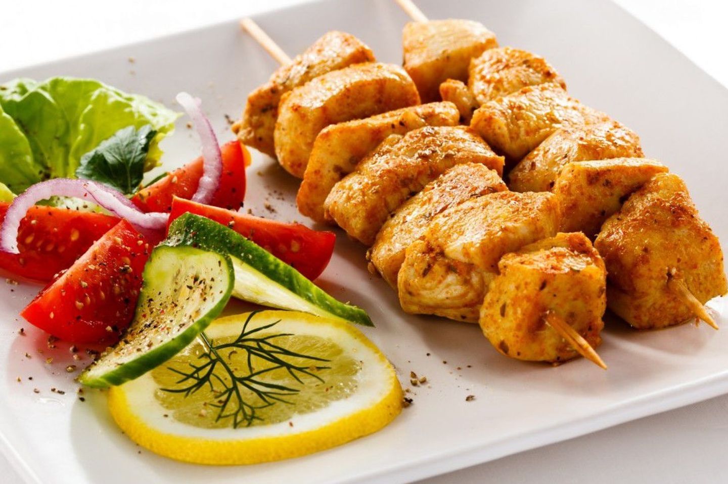 Shish Tawook 2 Skewers