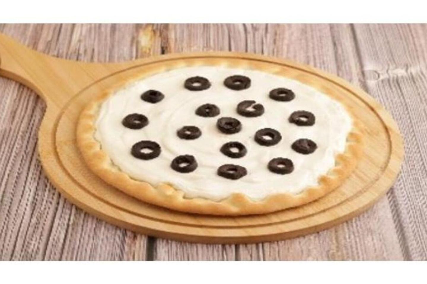 لبنة بالزيتون