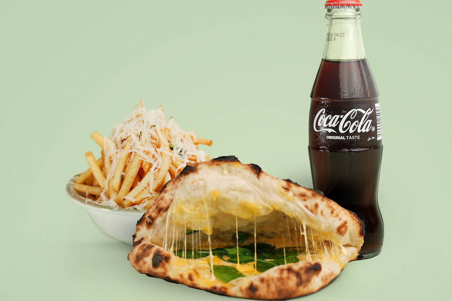Spinaci Formaggi Calzone Meal