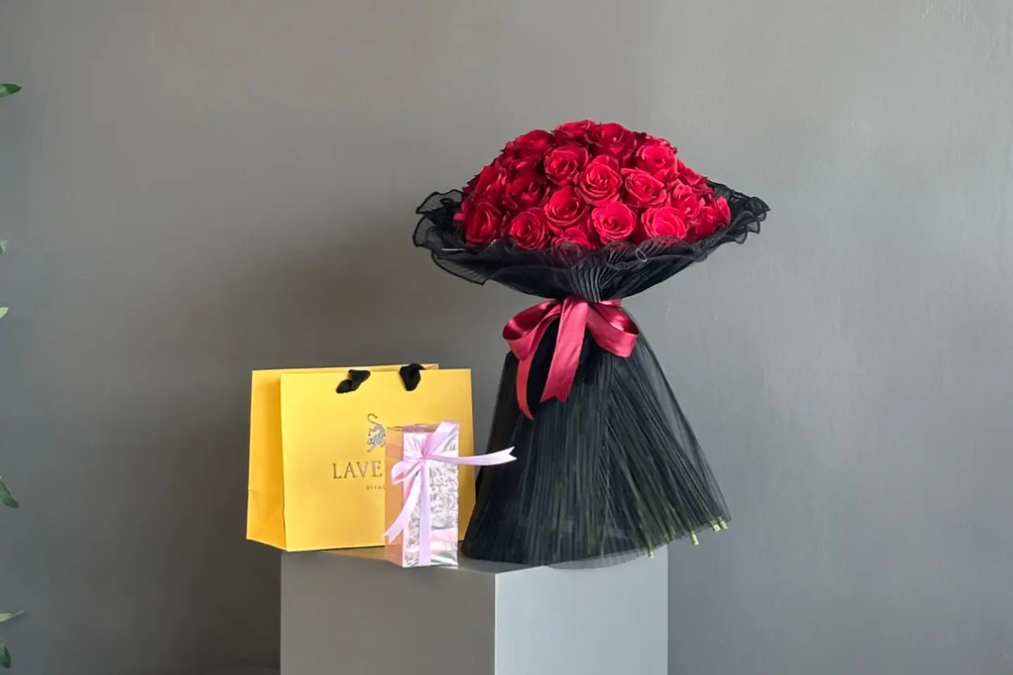 Miss Laverne And A Bouquet Of Red Roses