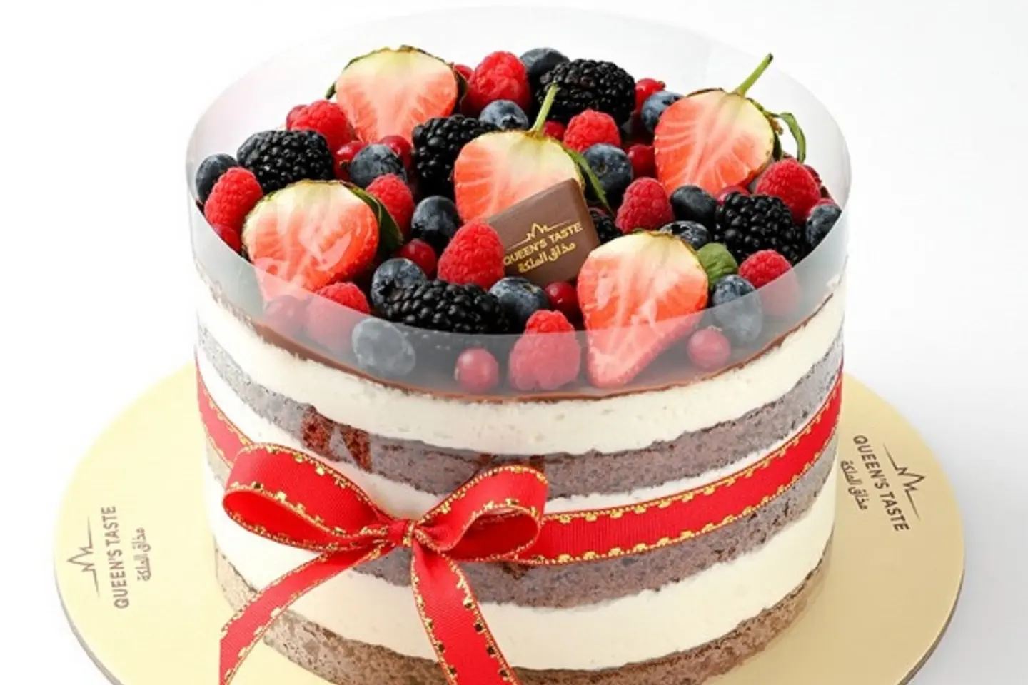 Small Strawberry And Chocolate Velvet Cake7216