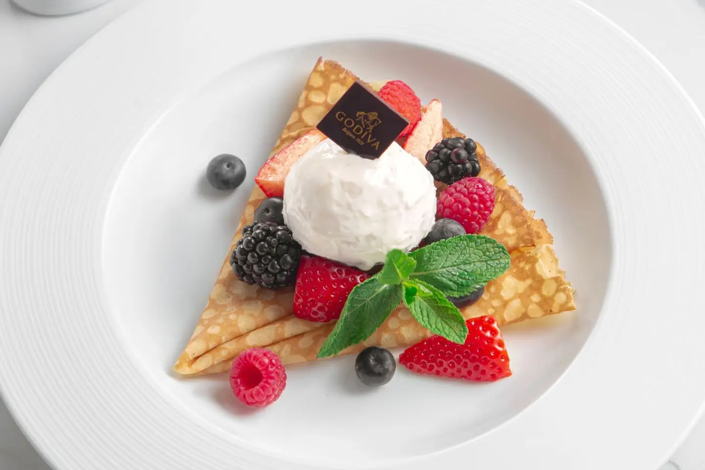 Fresh Berries Crêpe