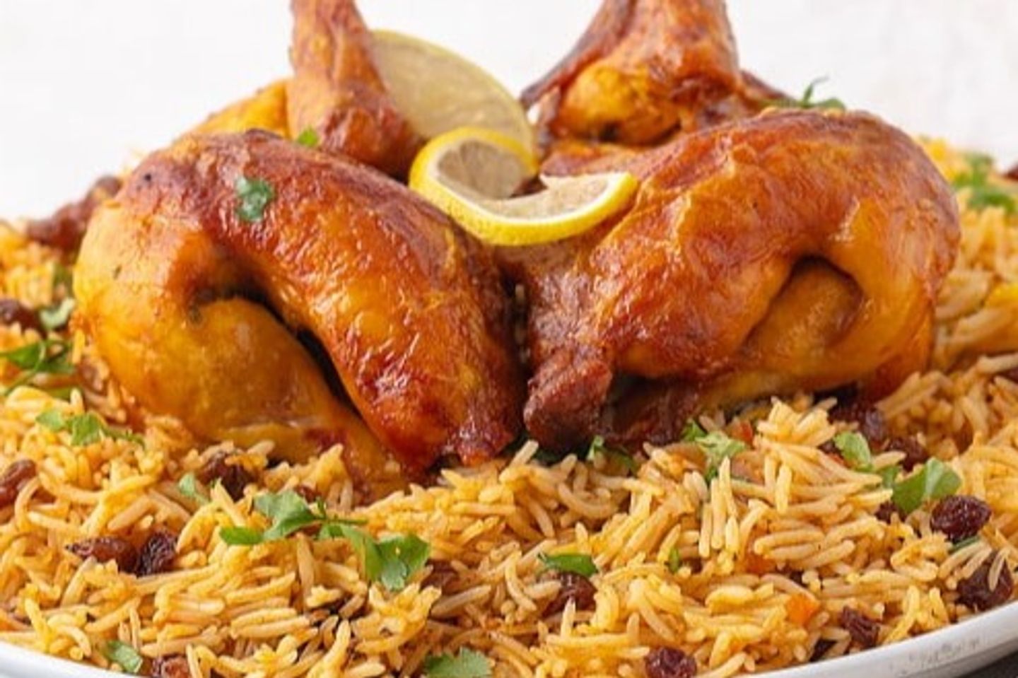 نصف دجاج شواية مع أرز