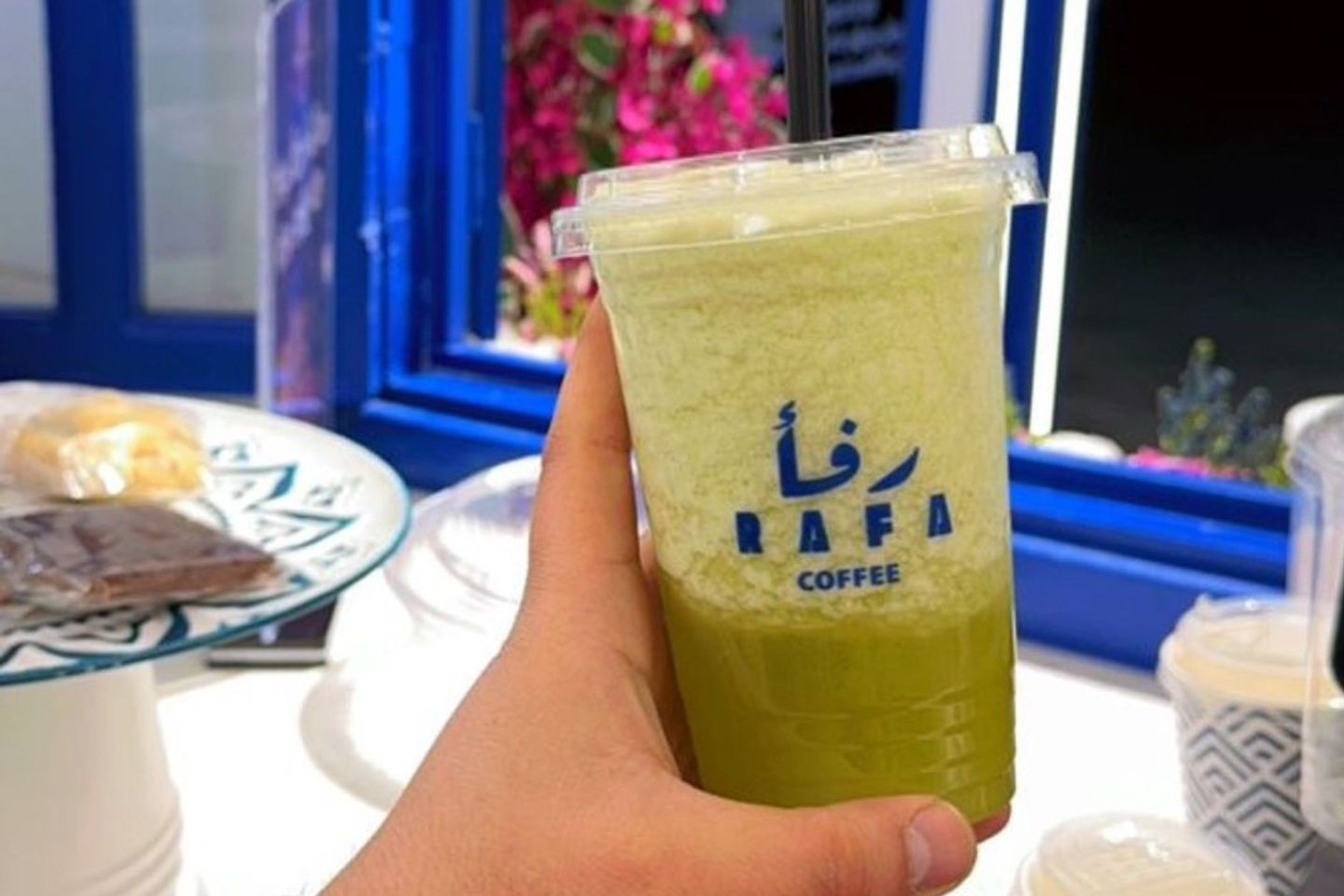 Kiwi Smoothie With Lemon
