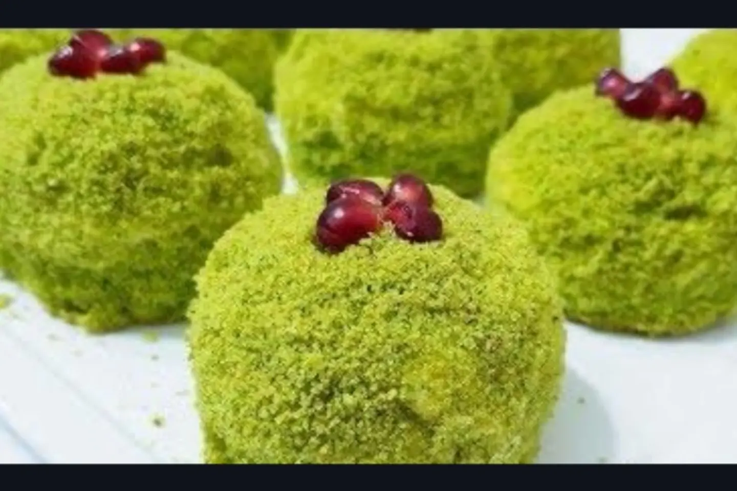 Pistachio Pomegranate Cake