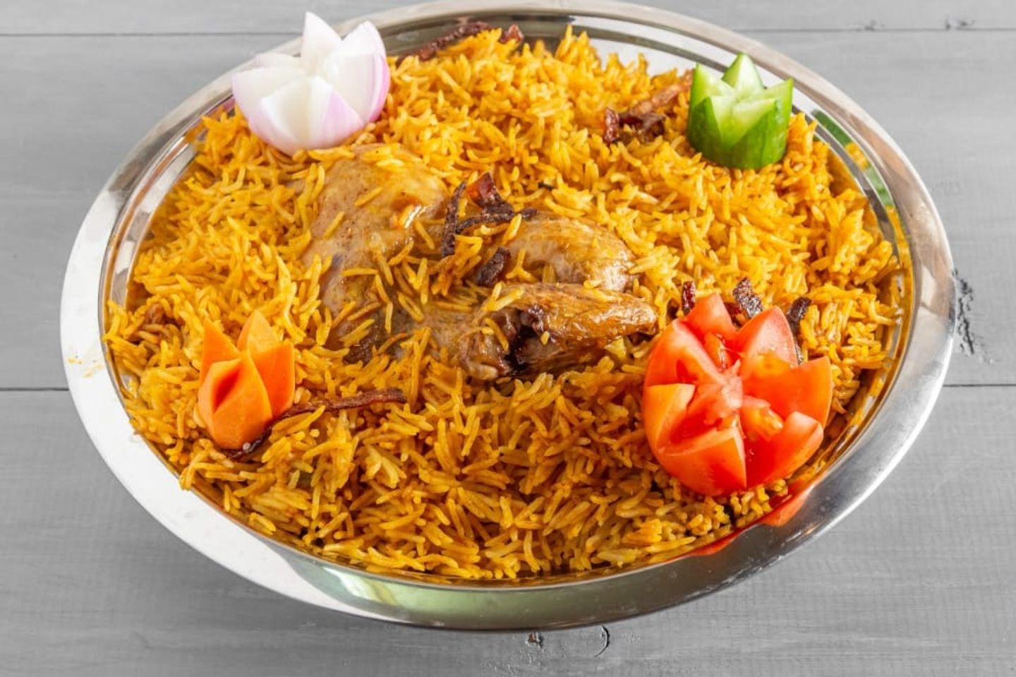 نصف حبة دجاج مدفون