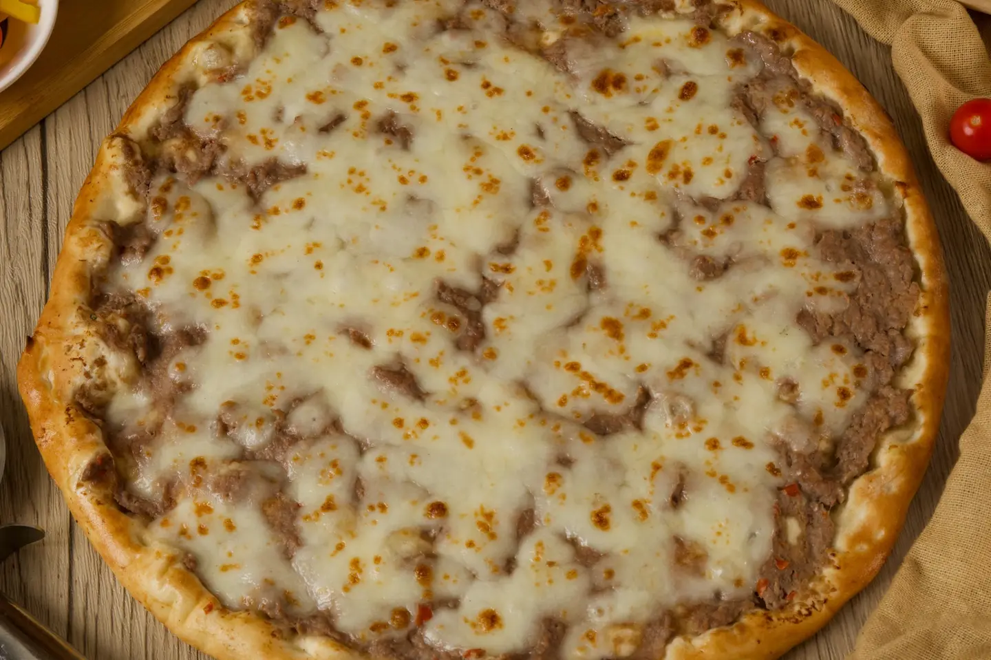 اللحم والجبن