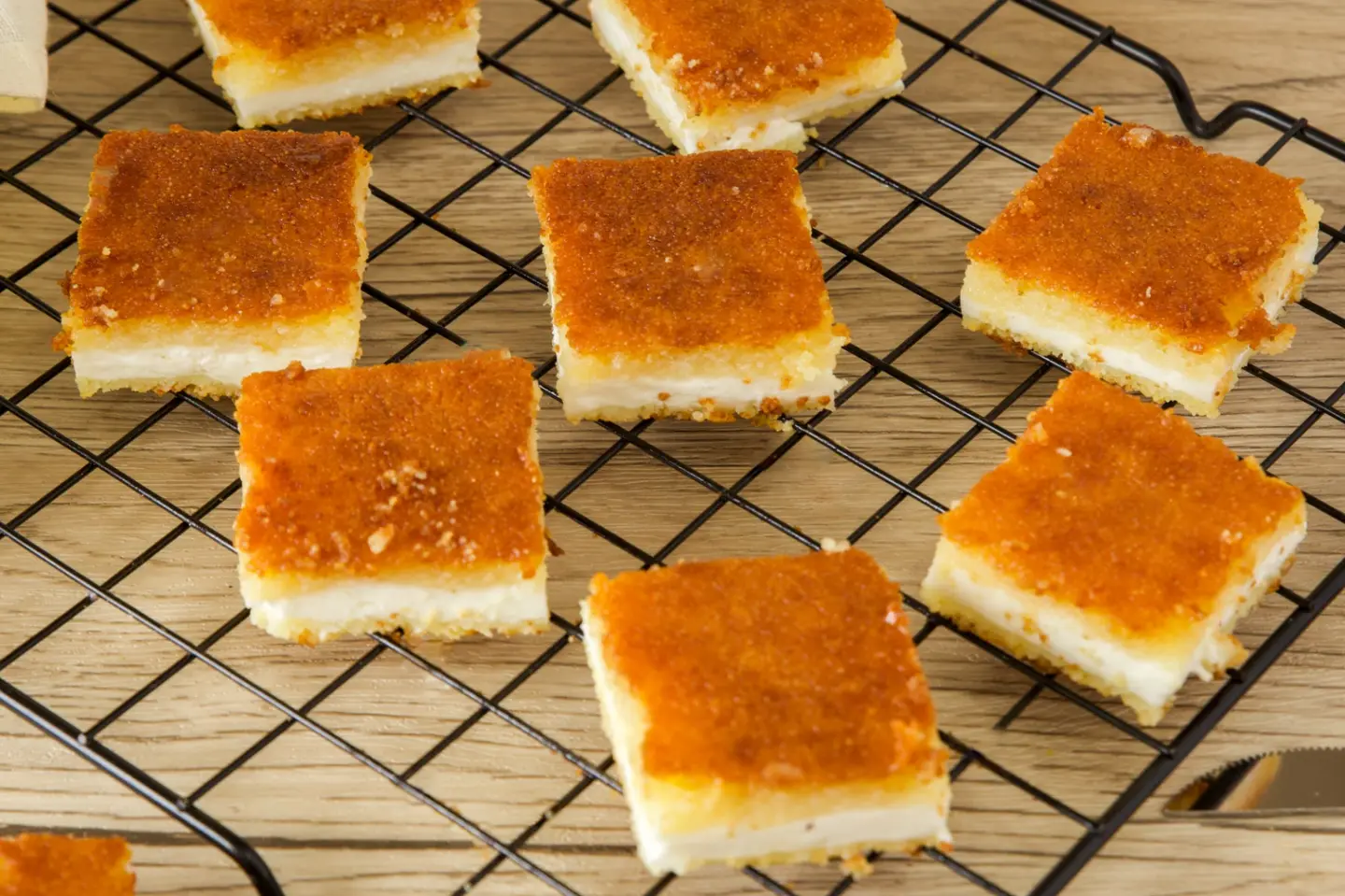 بسبوسة بالقشطة