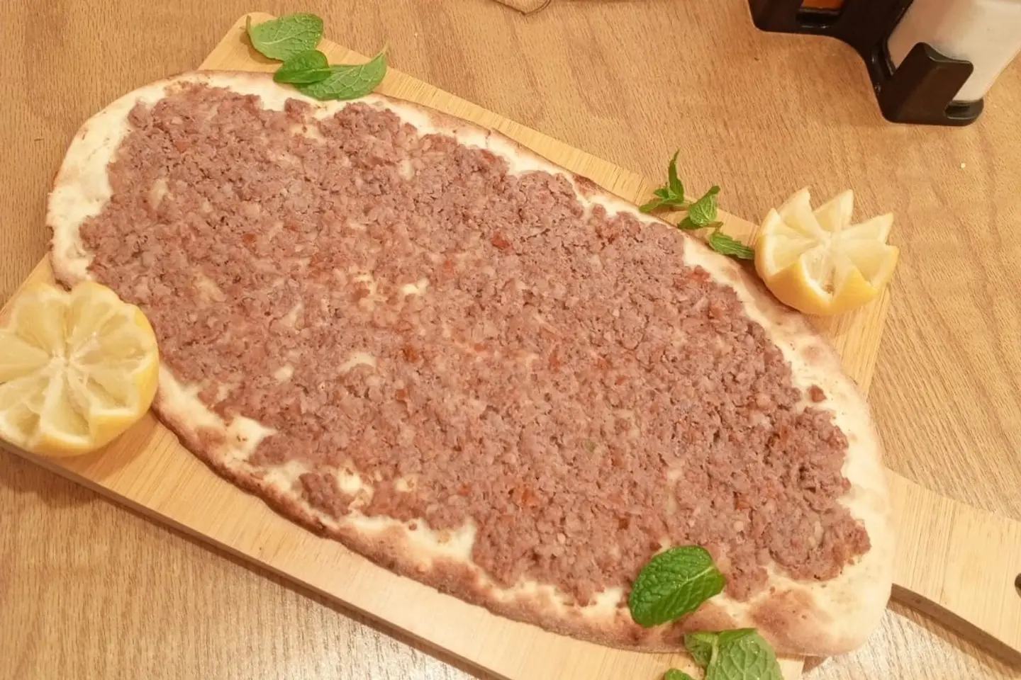 لحم بالعجين