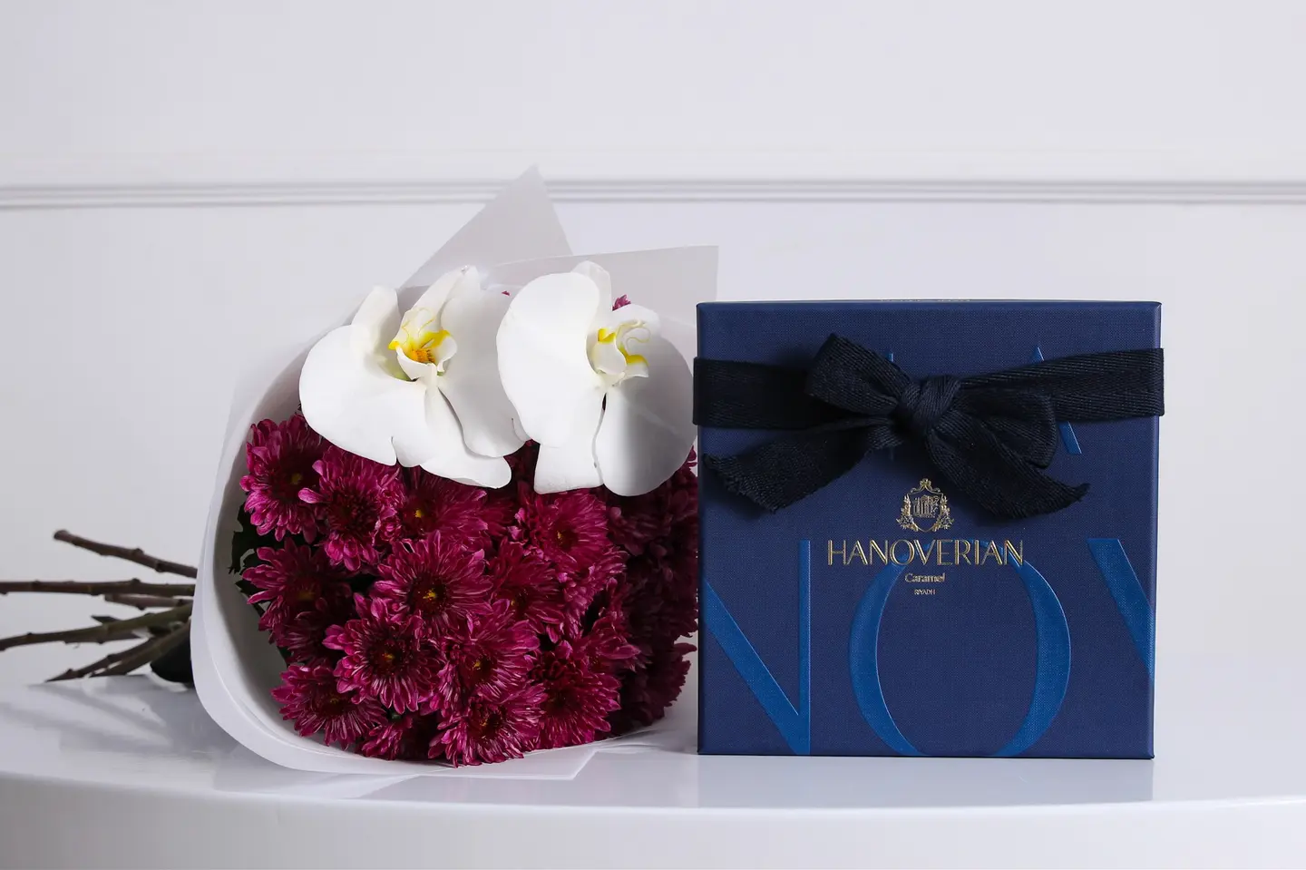 بوكيه ورد البتلات الرقيقة مع مكعبات الكراميل – من هانوفيرين