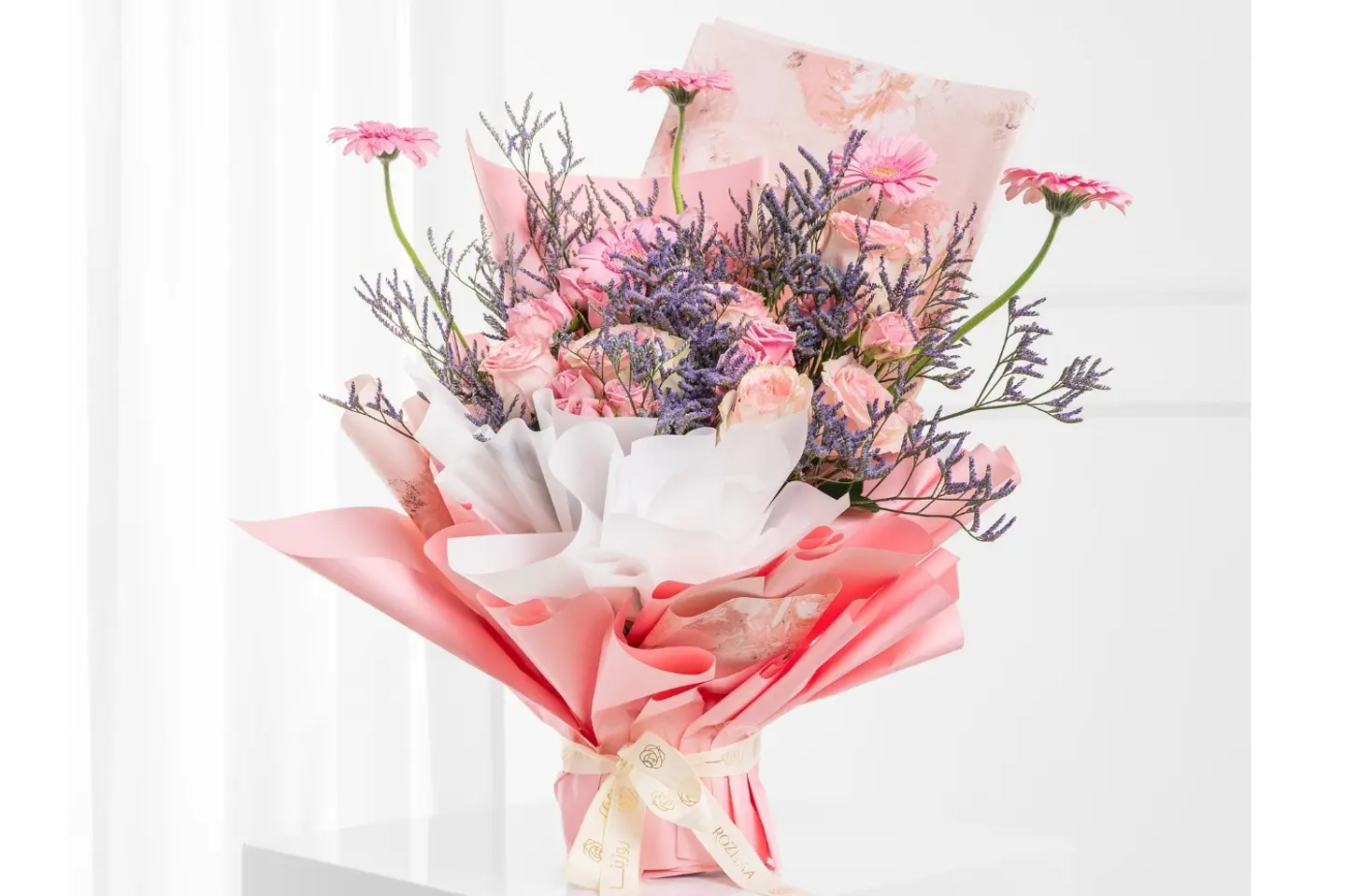 بوكيه ورد لحن وردي – زهور وردية