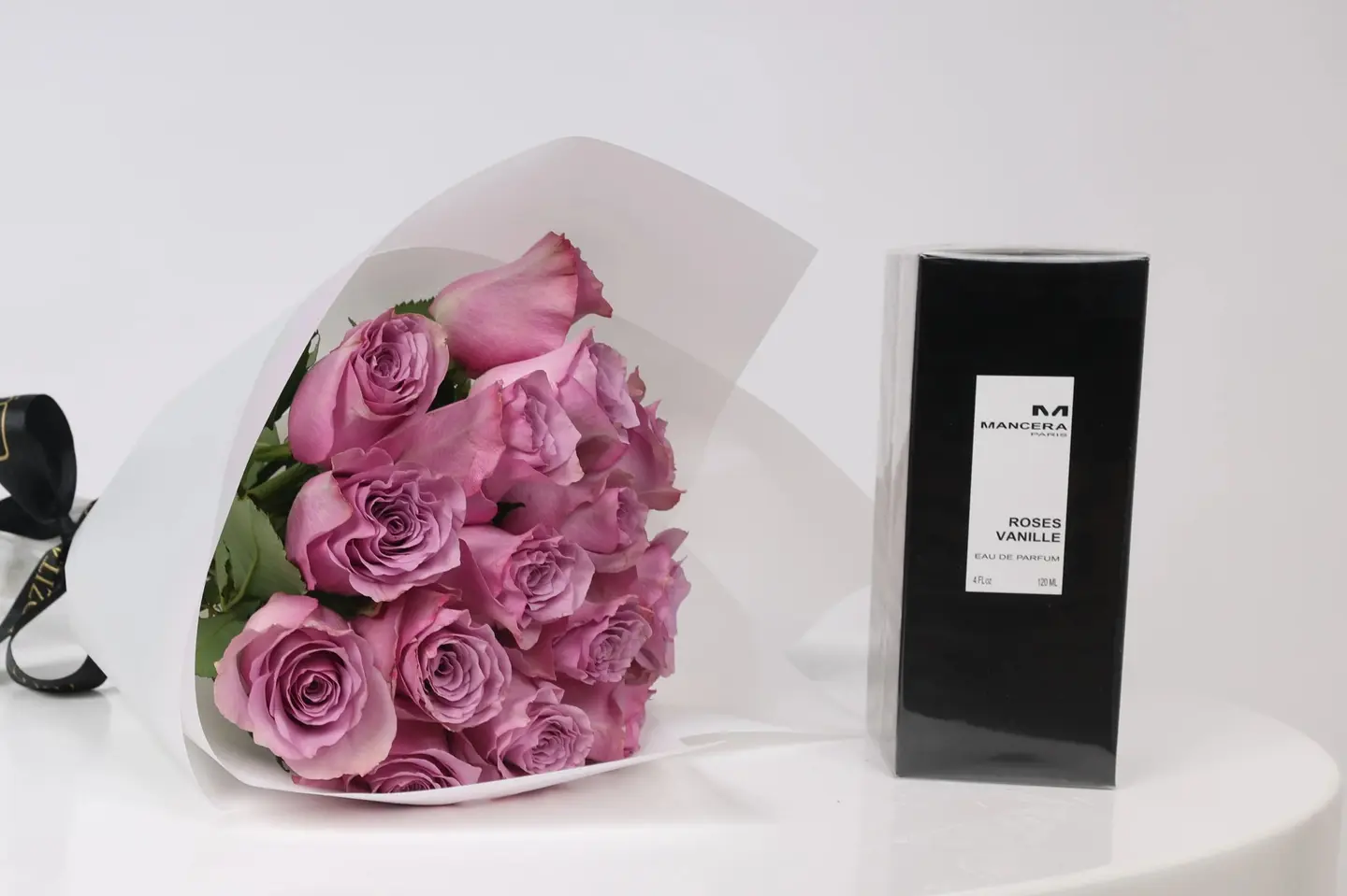 بوكيه فلاور الجوري البنفسجي مع عطر مانسيرا – فلاورد روزيتا