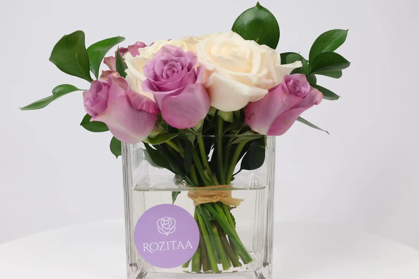 فازة ورد وعود البنفسج – ألوان البنفسج