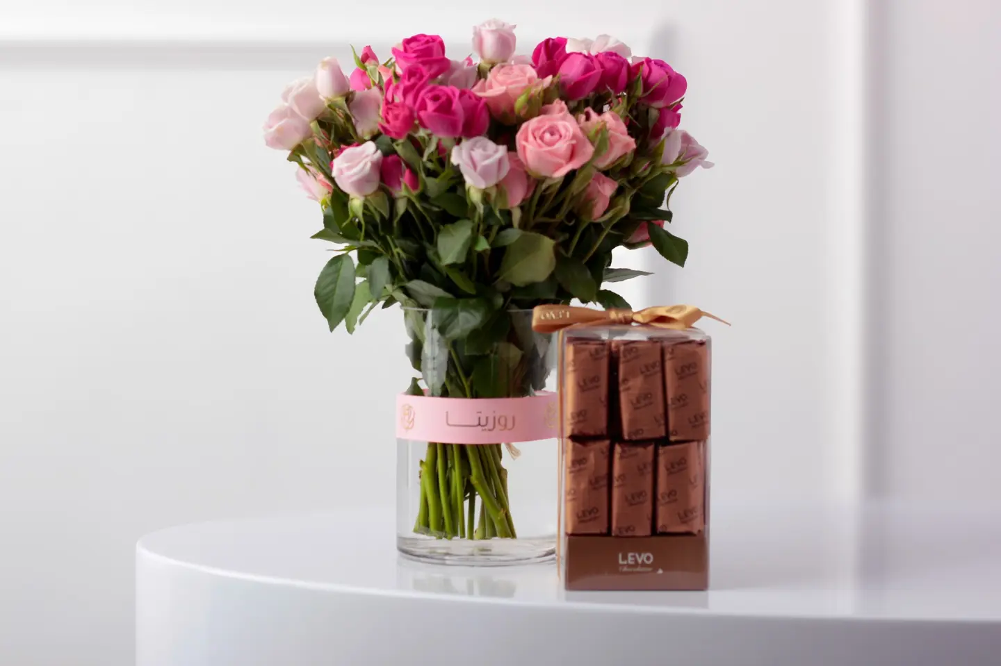 فازة ورد البيبي روز مع كريب ليفو 24 قطعة