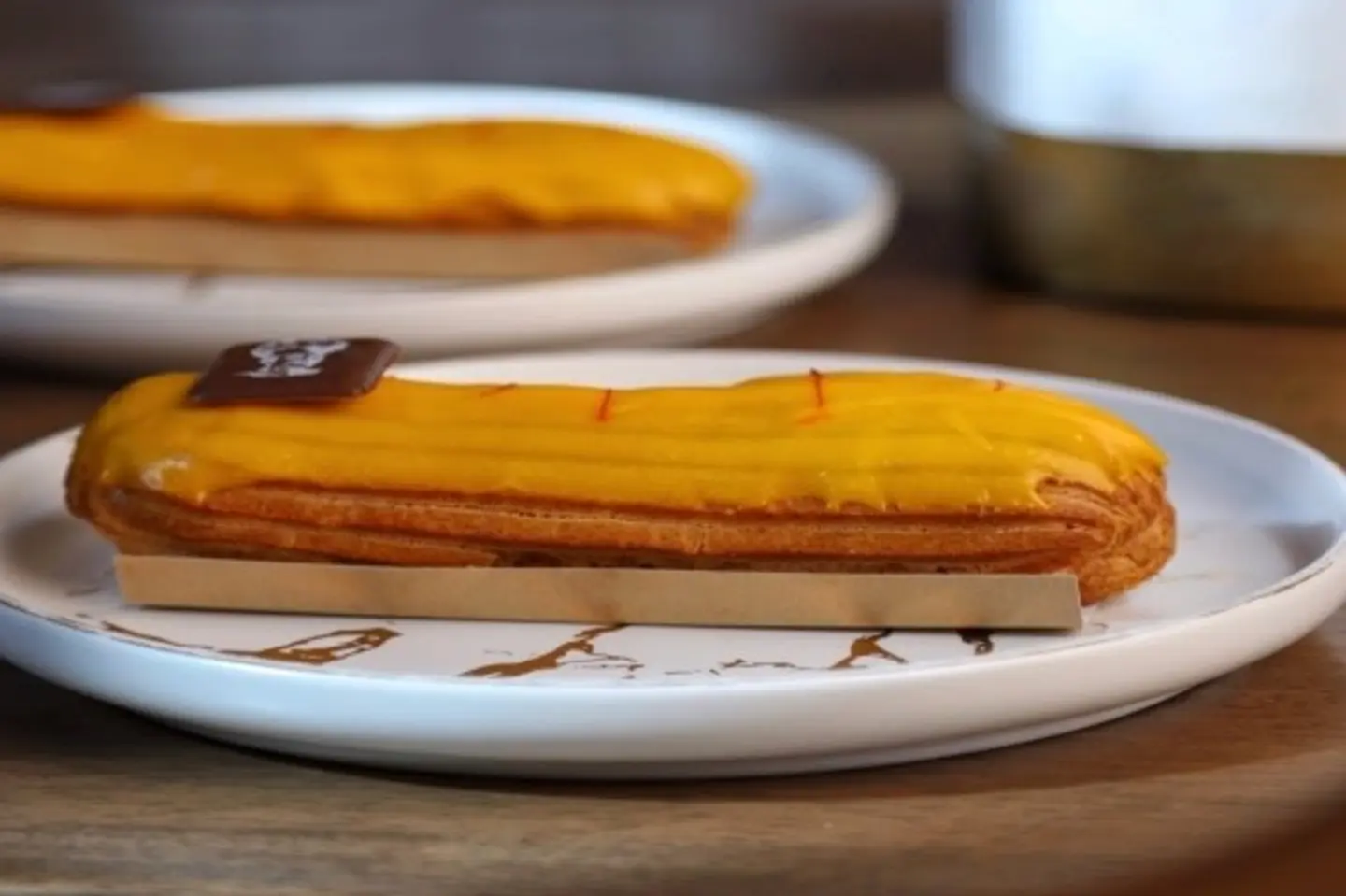 Eclair Saffron