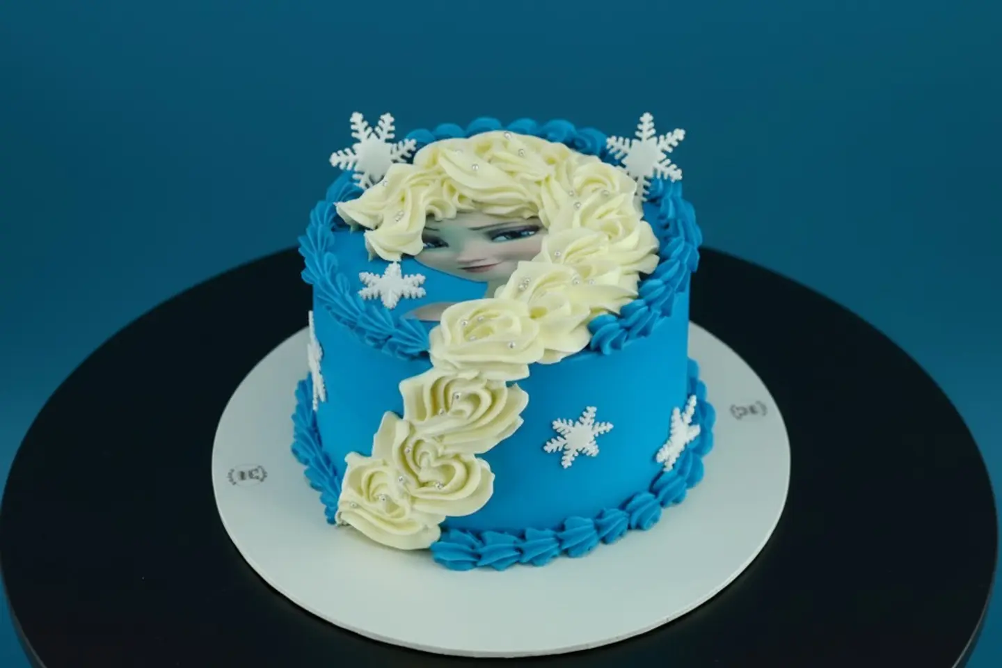 Frozen Elsa Blue Cake