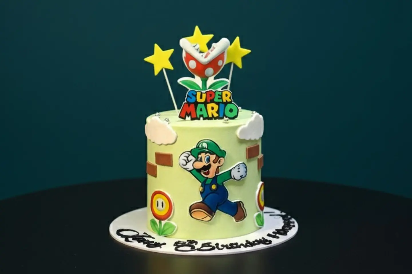 Super Luigi Cake