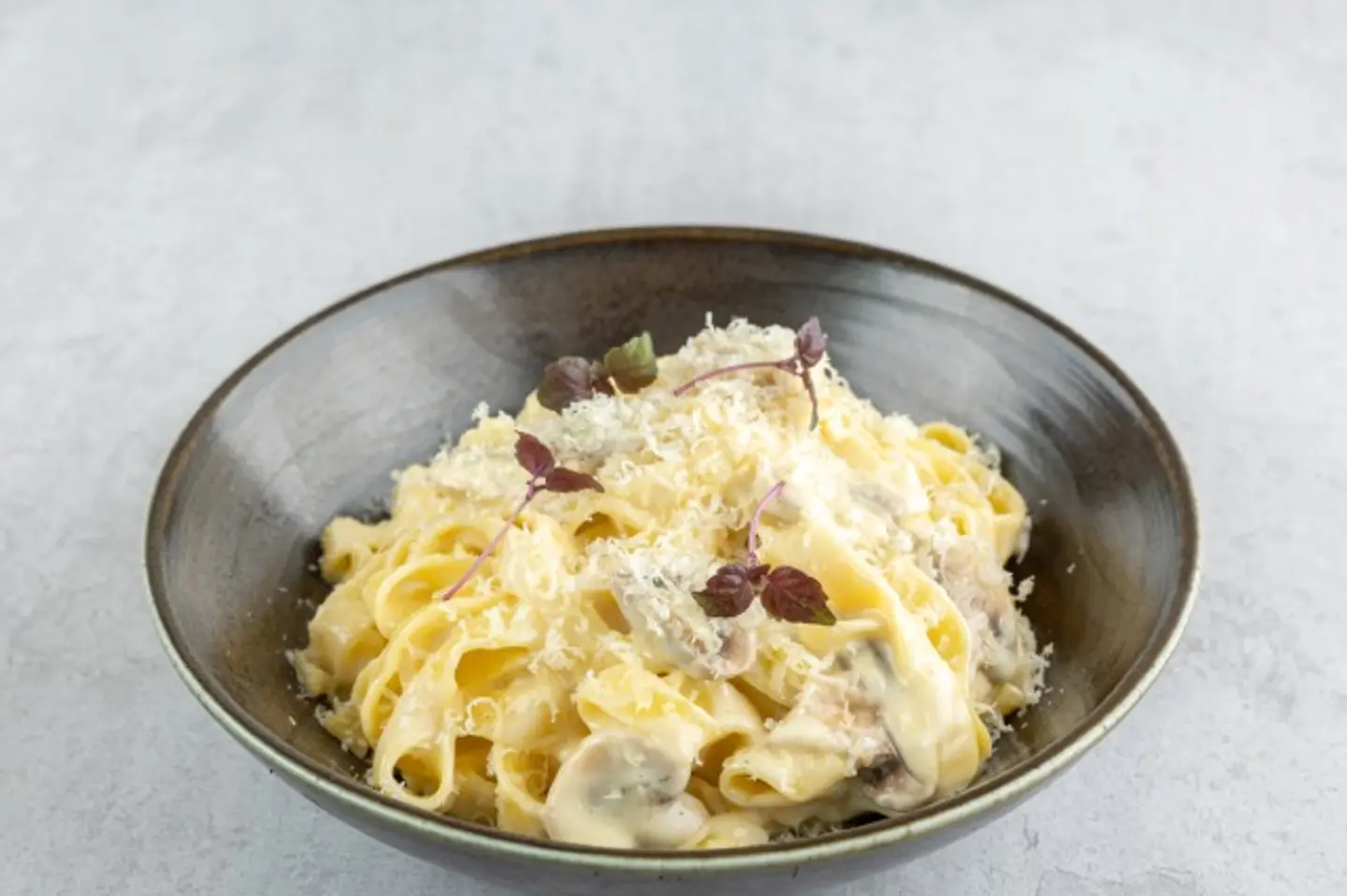 Crema E Funghi Pasta