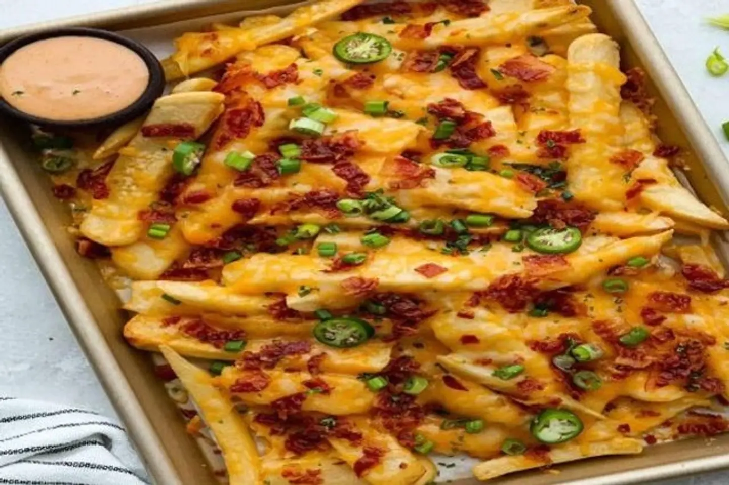 بطاطس مقلية بالجبنة