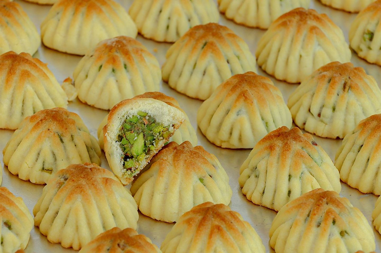 معمول بالفستق