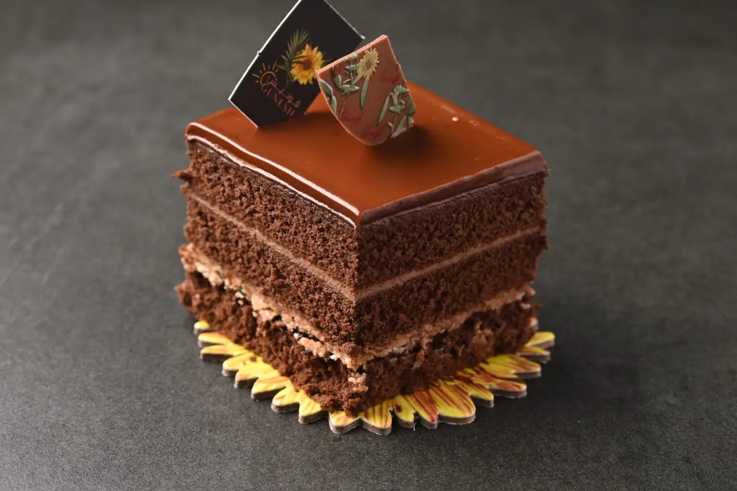 قطعة كيك الشوكلت
