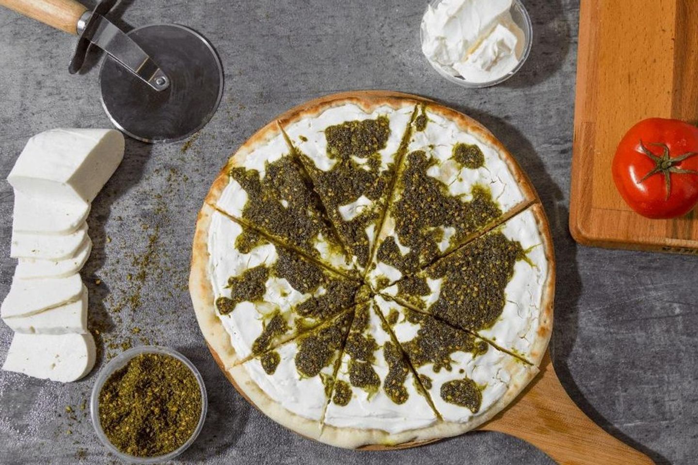 فطيرة جبن زعتر