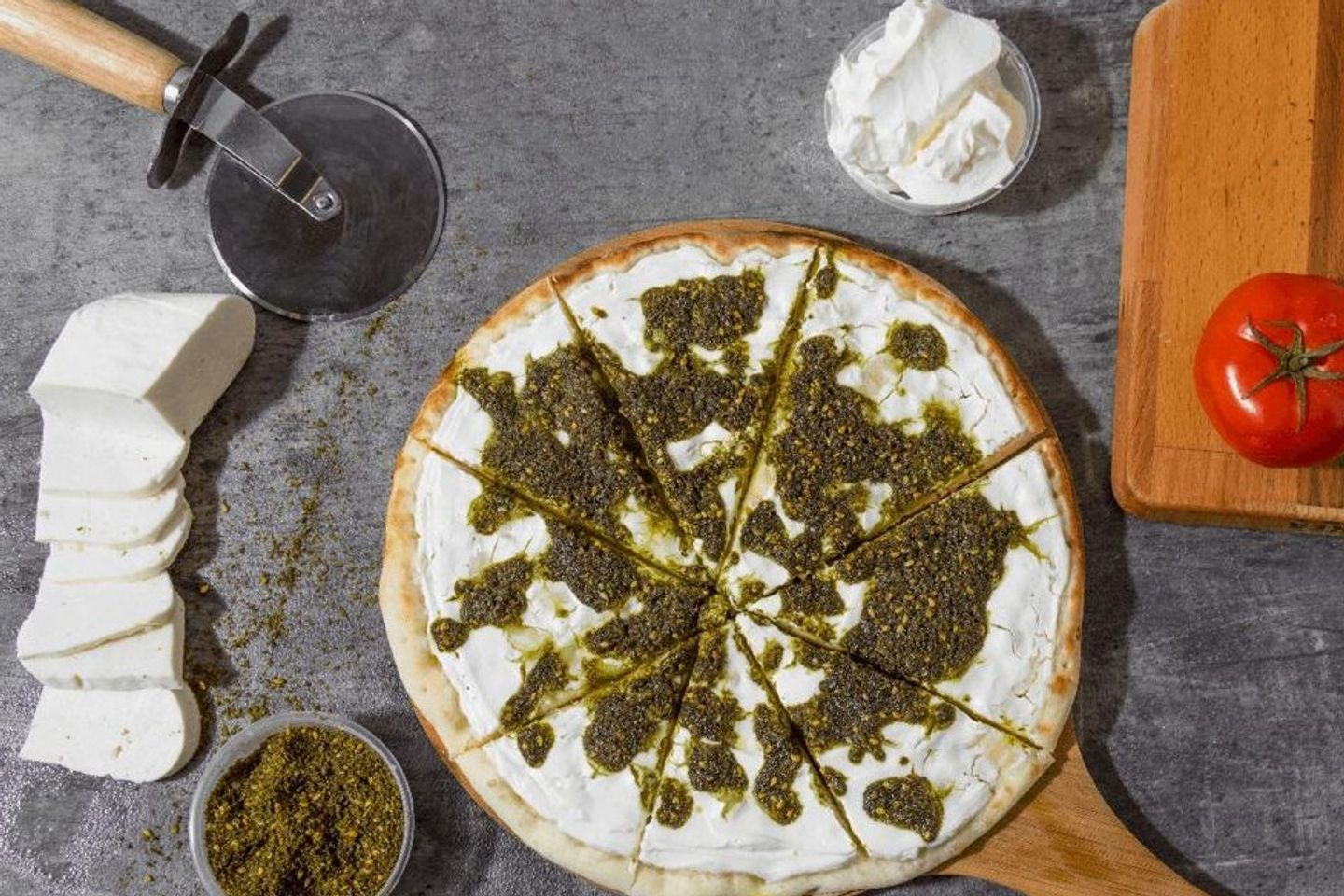 فطيرة لبنة وزعتر