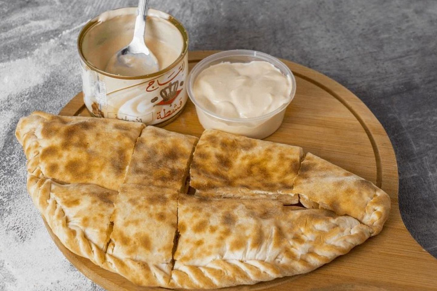 قشطة مع العسل