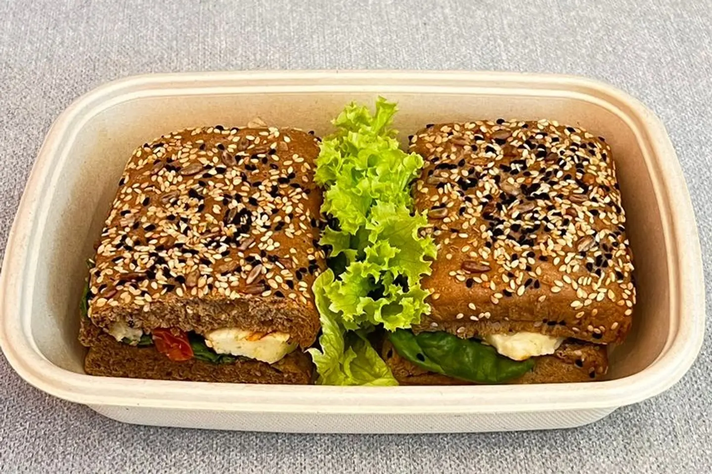 ساندوتش حلوم مشوي