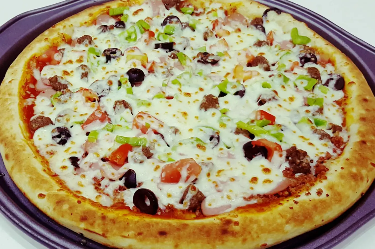 Large Ground Chicken Pizza