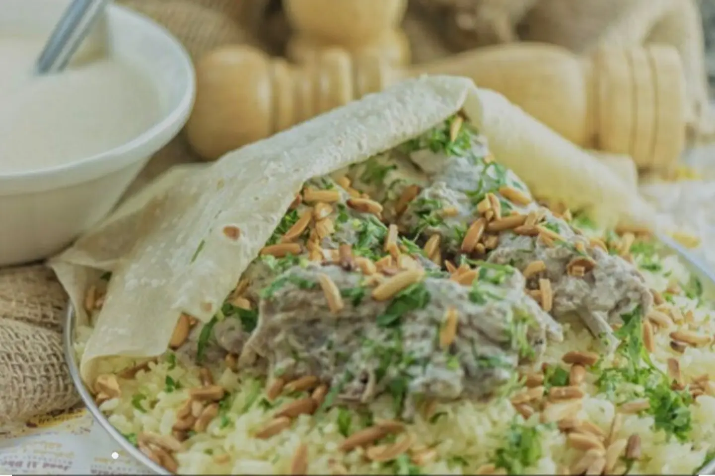 منسف لحم بلدي طازج