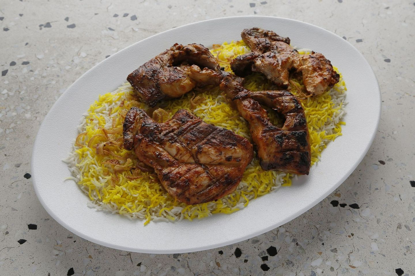 حبة دجاج عالفحم مع أرز