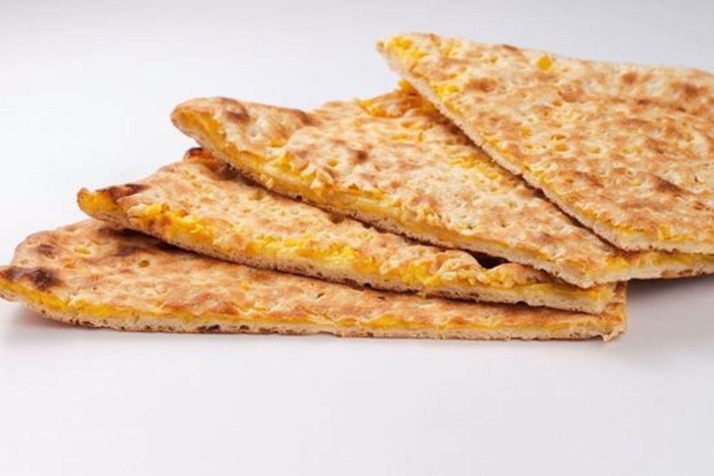 تميس بالجبن