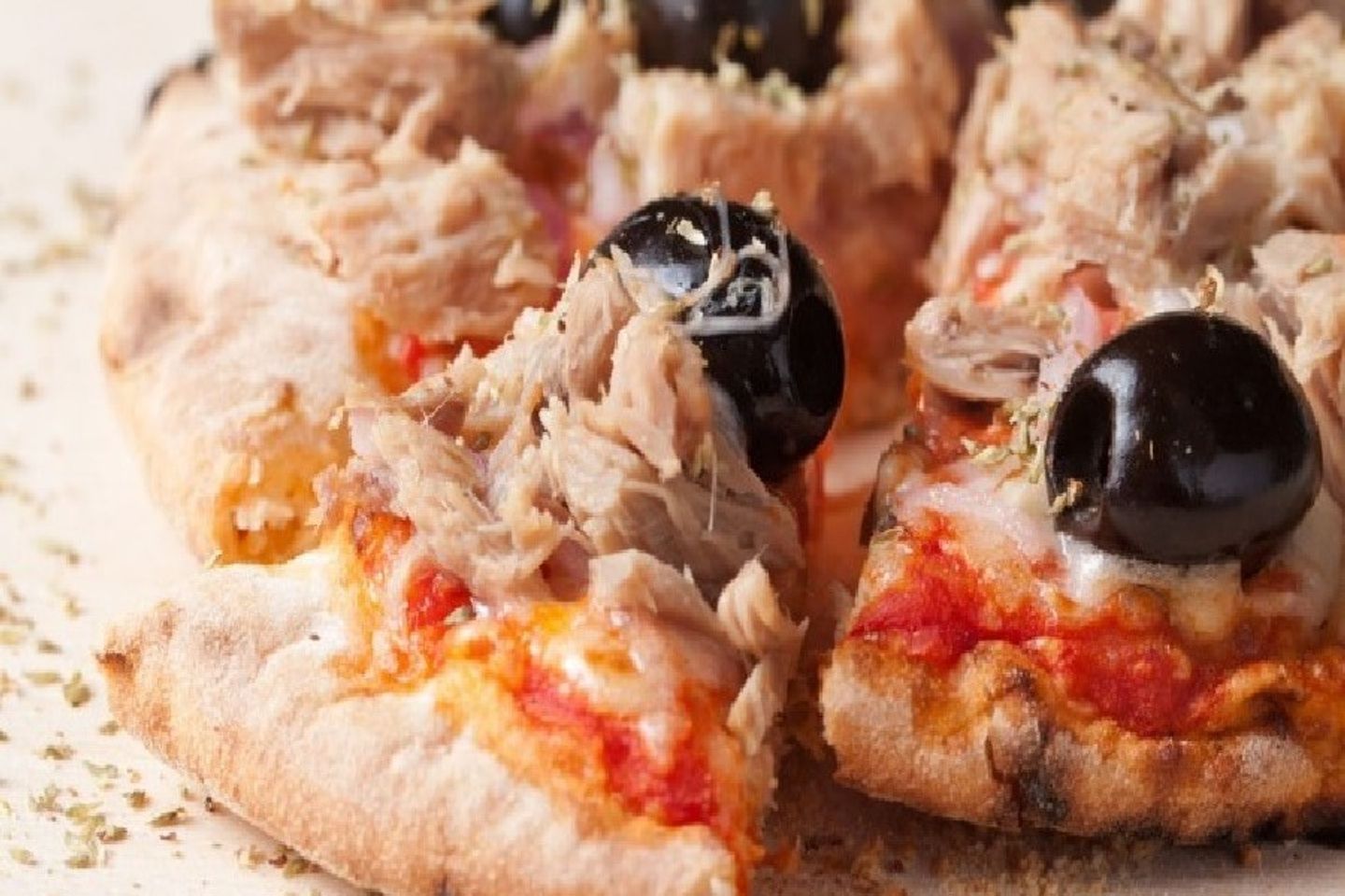 Tuna Pizza