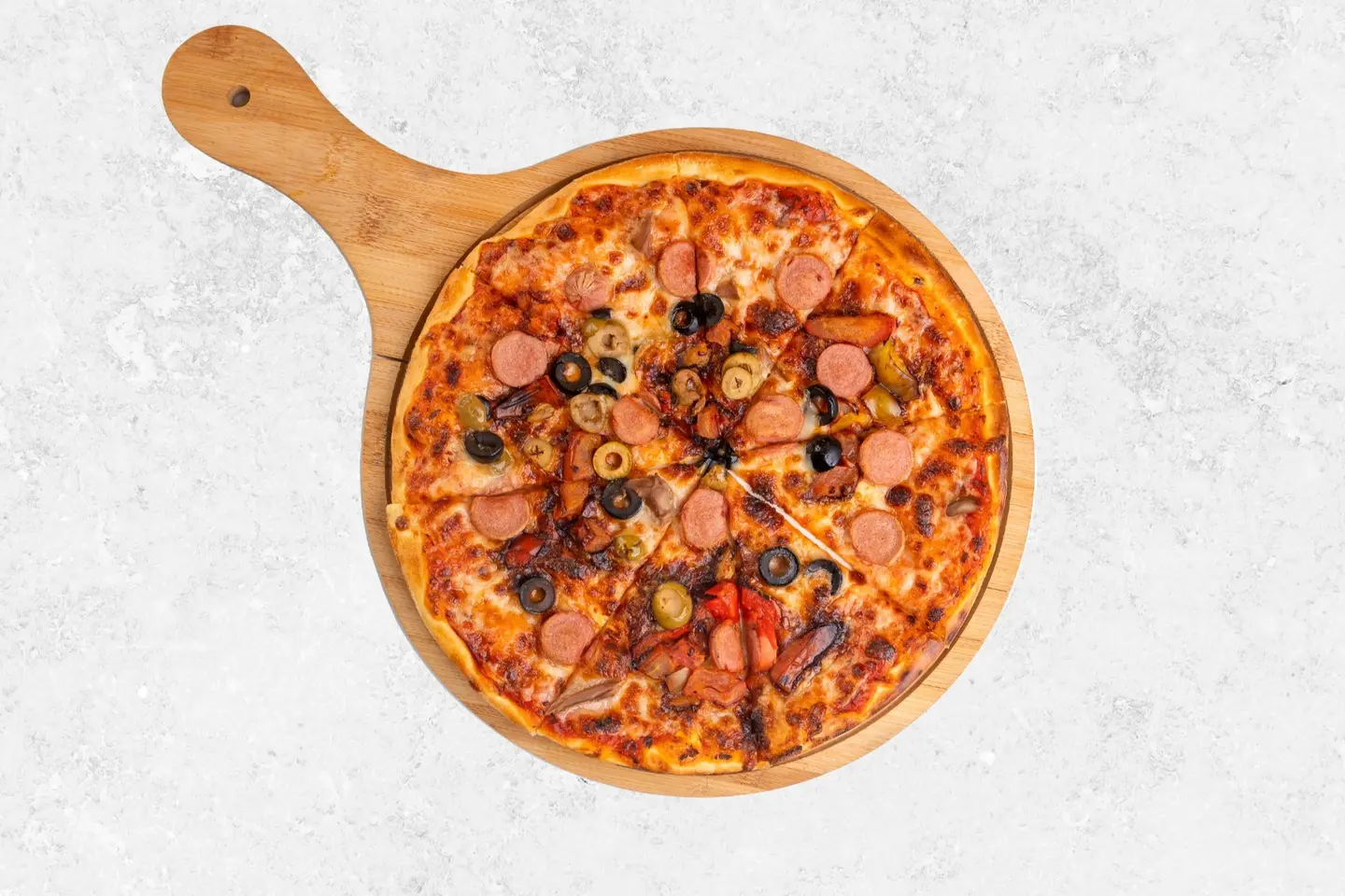 بيتزا نقانق