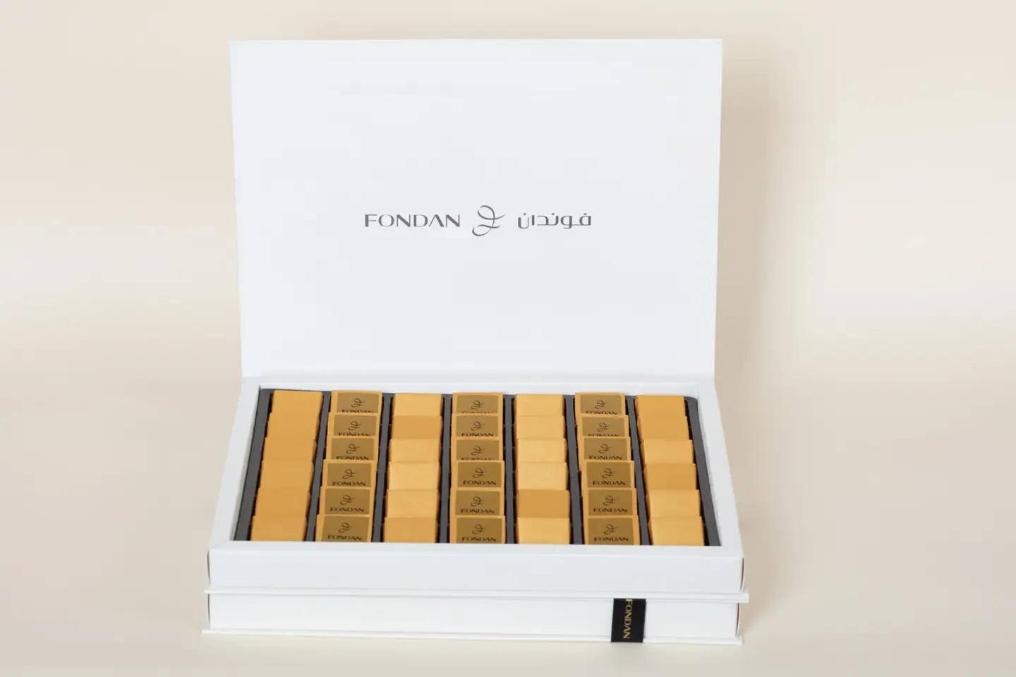 علبة شوكولاتة ويفر