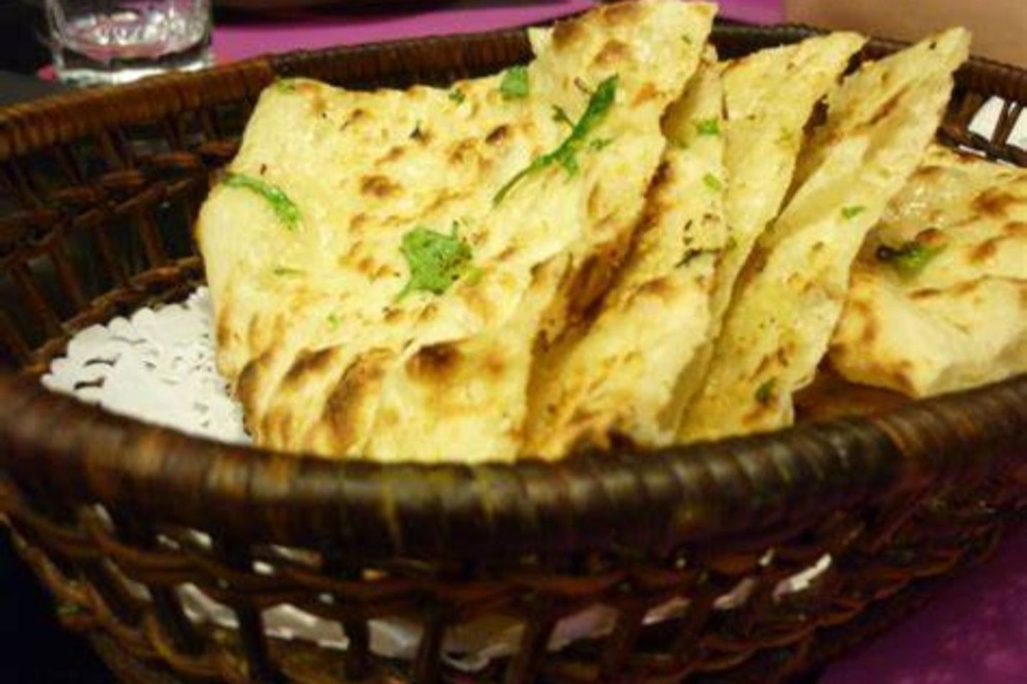 خبز نان بالثوم