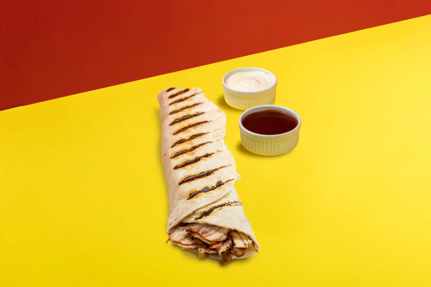ساندوتش شاورما صغير خبز صاج دجاج