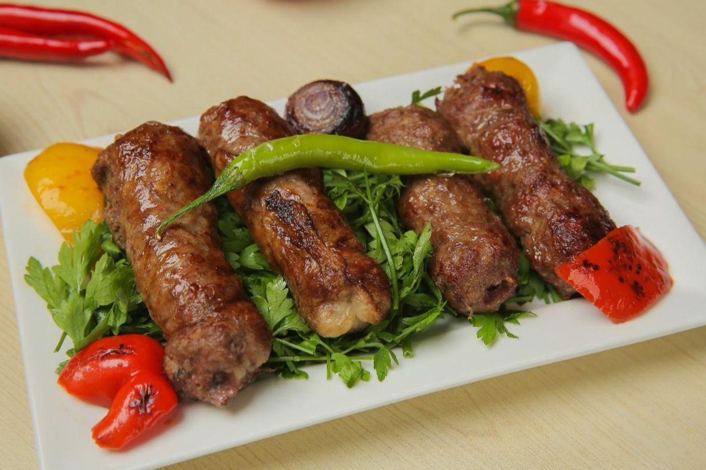 كباب و طرب مع الأرز البلدي
