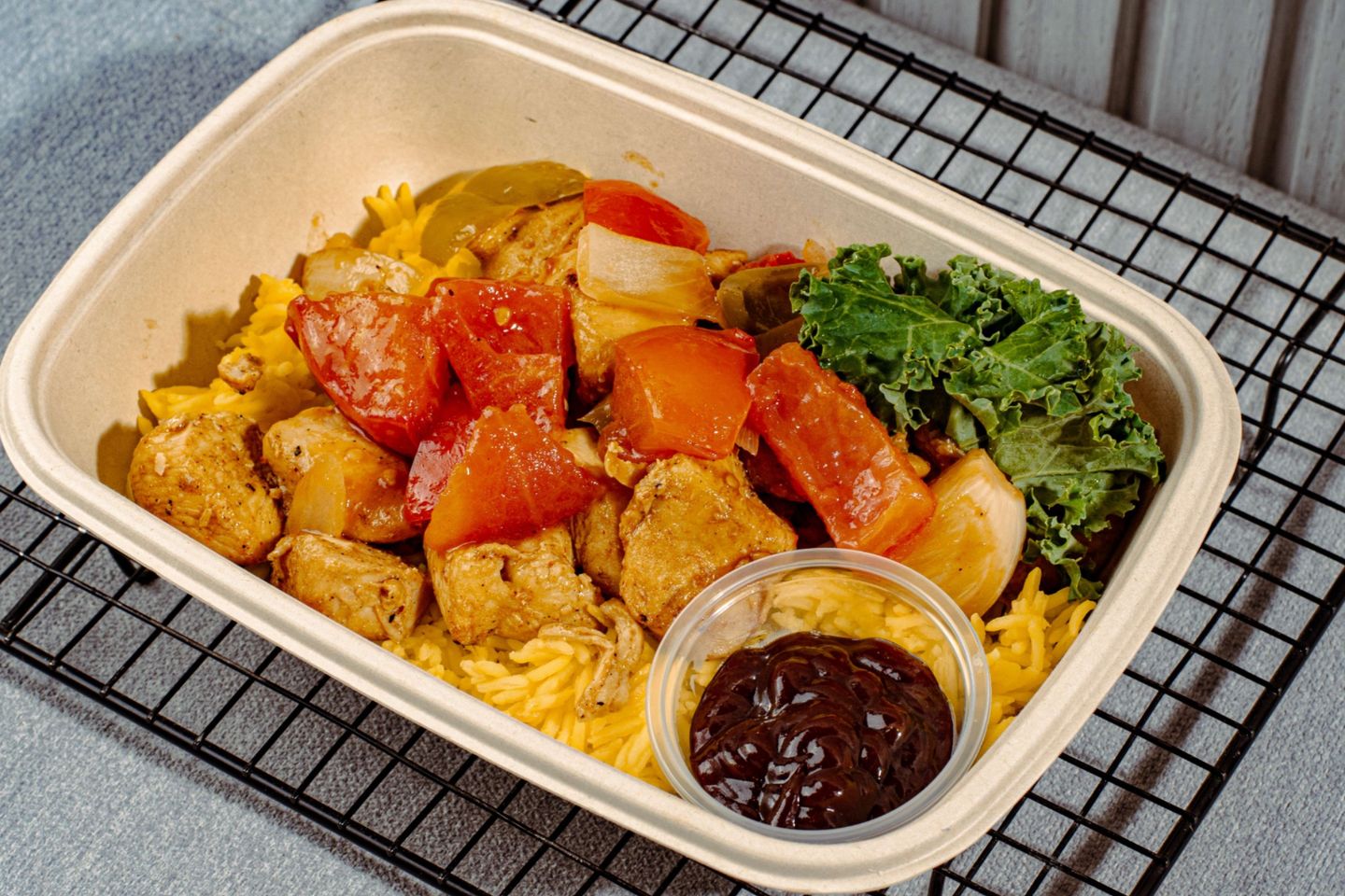 دجاج شيش طاووق و ارز