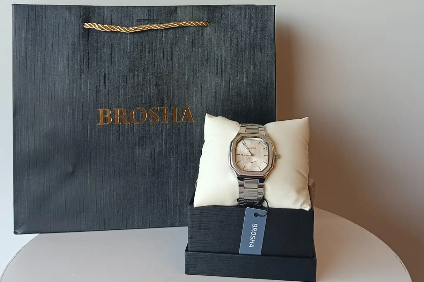 Boy Watch Compny Brosha No 12