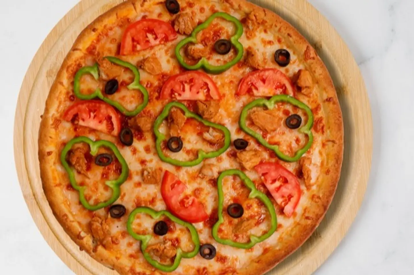 Medium Mix Chicken Pizza