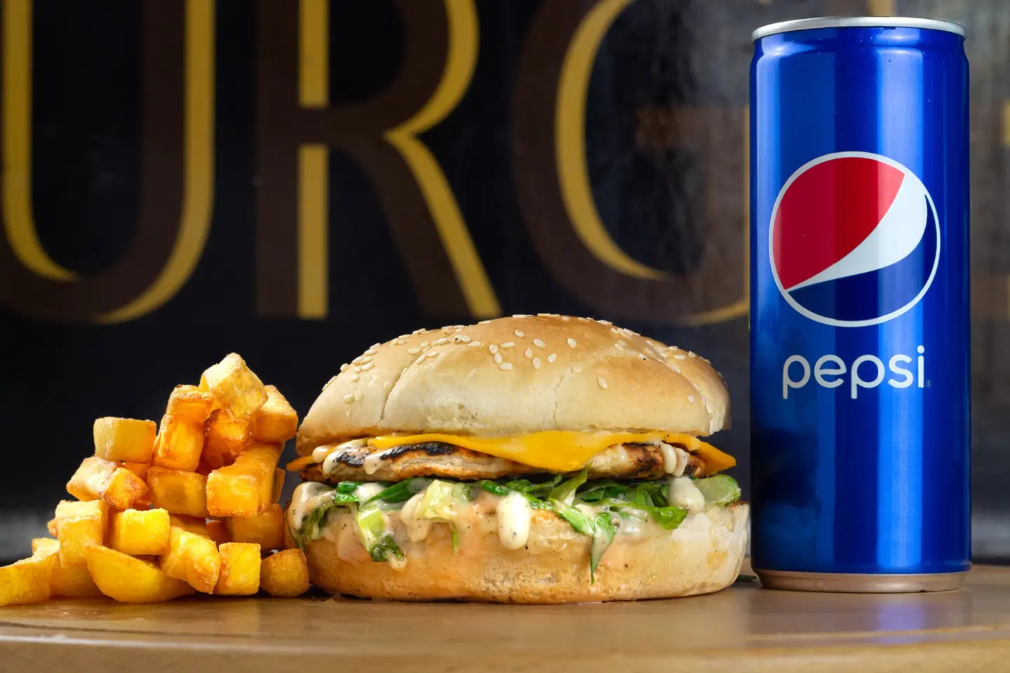 وجبة برجر دجاج كلاسيك عادي