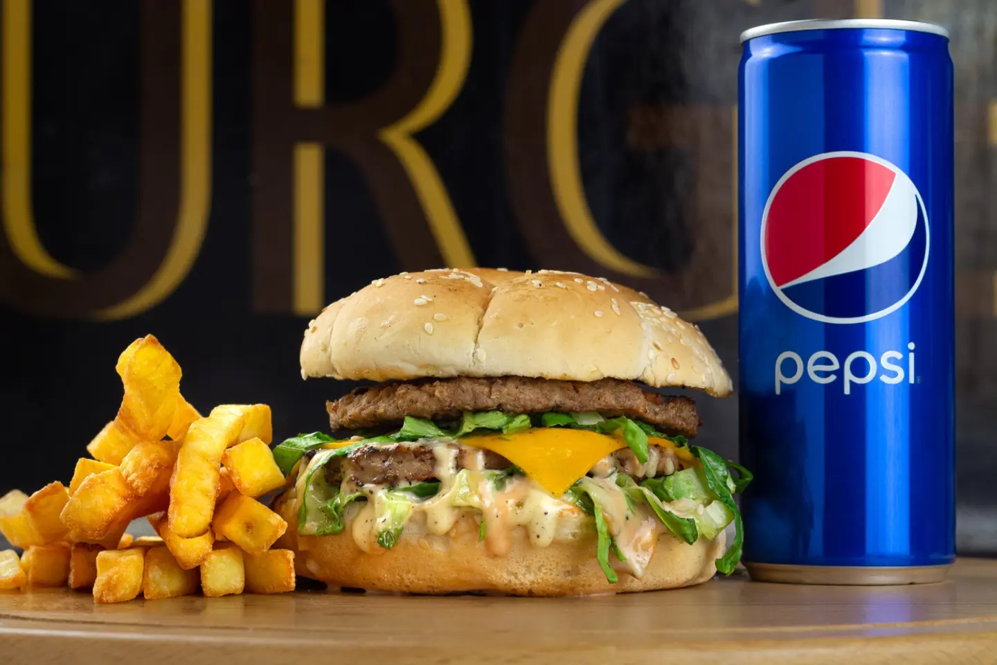 وجبة برجر لحم كلاسيك دبل