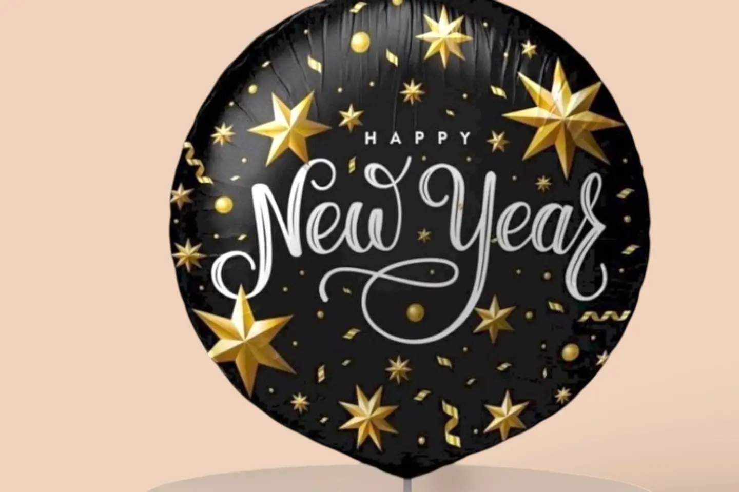 بالون السنة الجديدة اسود