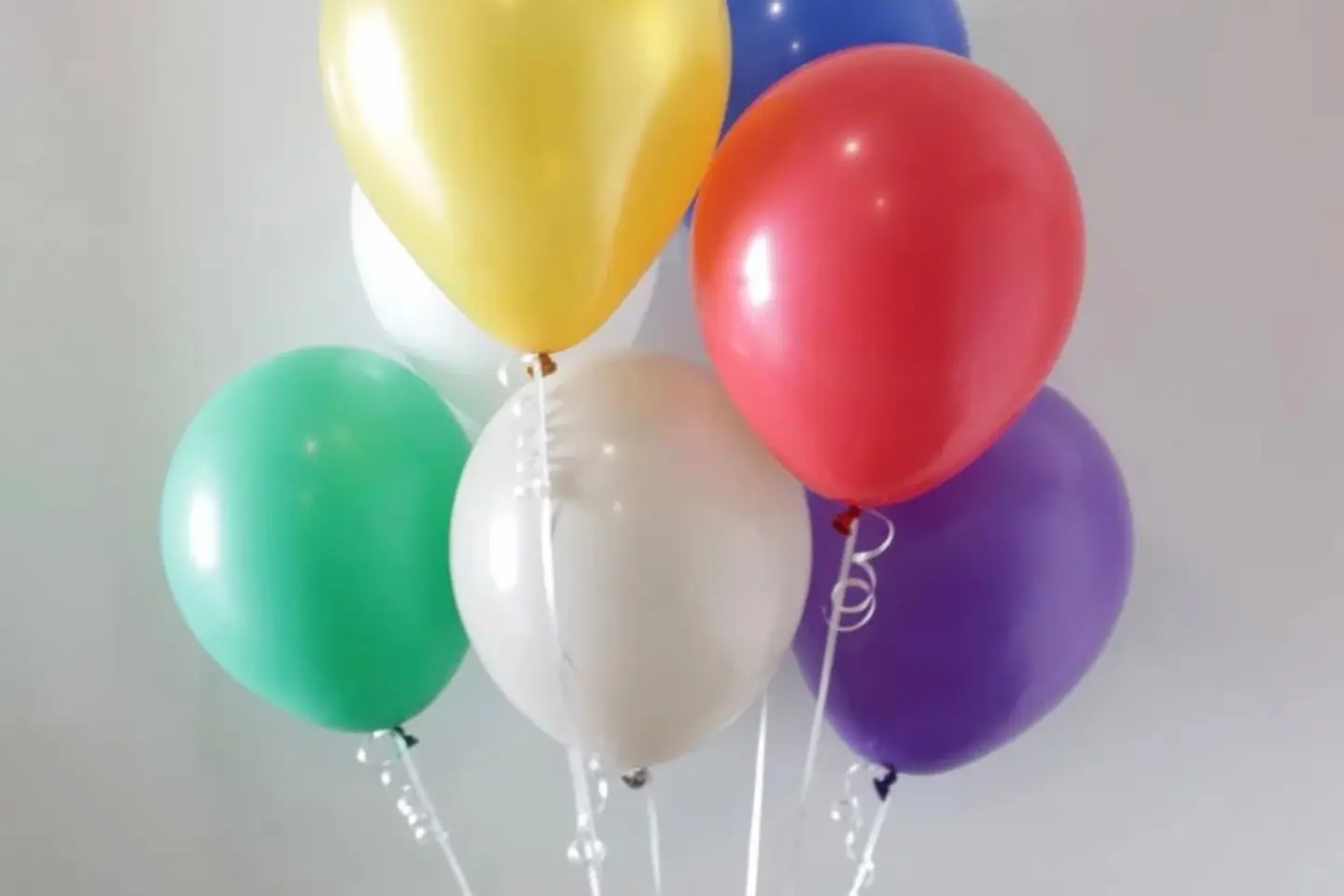 بالونات هيليوم