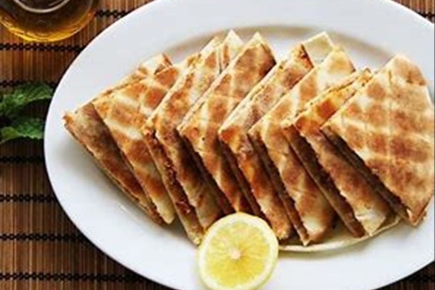 عرايس لحم وجبنة