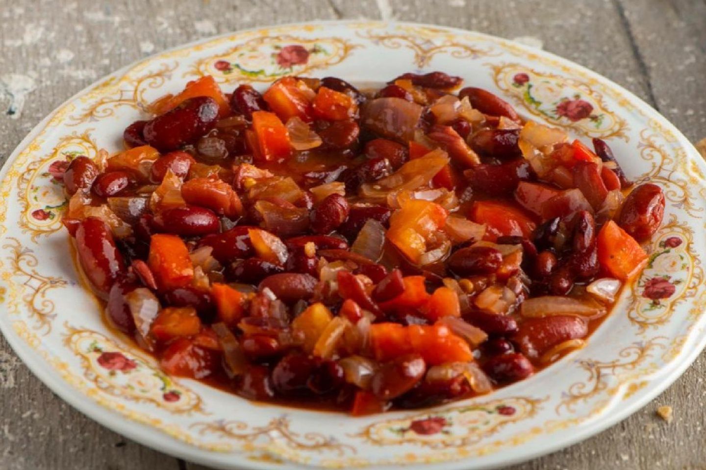 Beans With Tomatoes