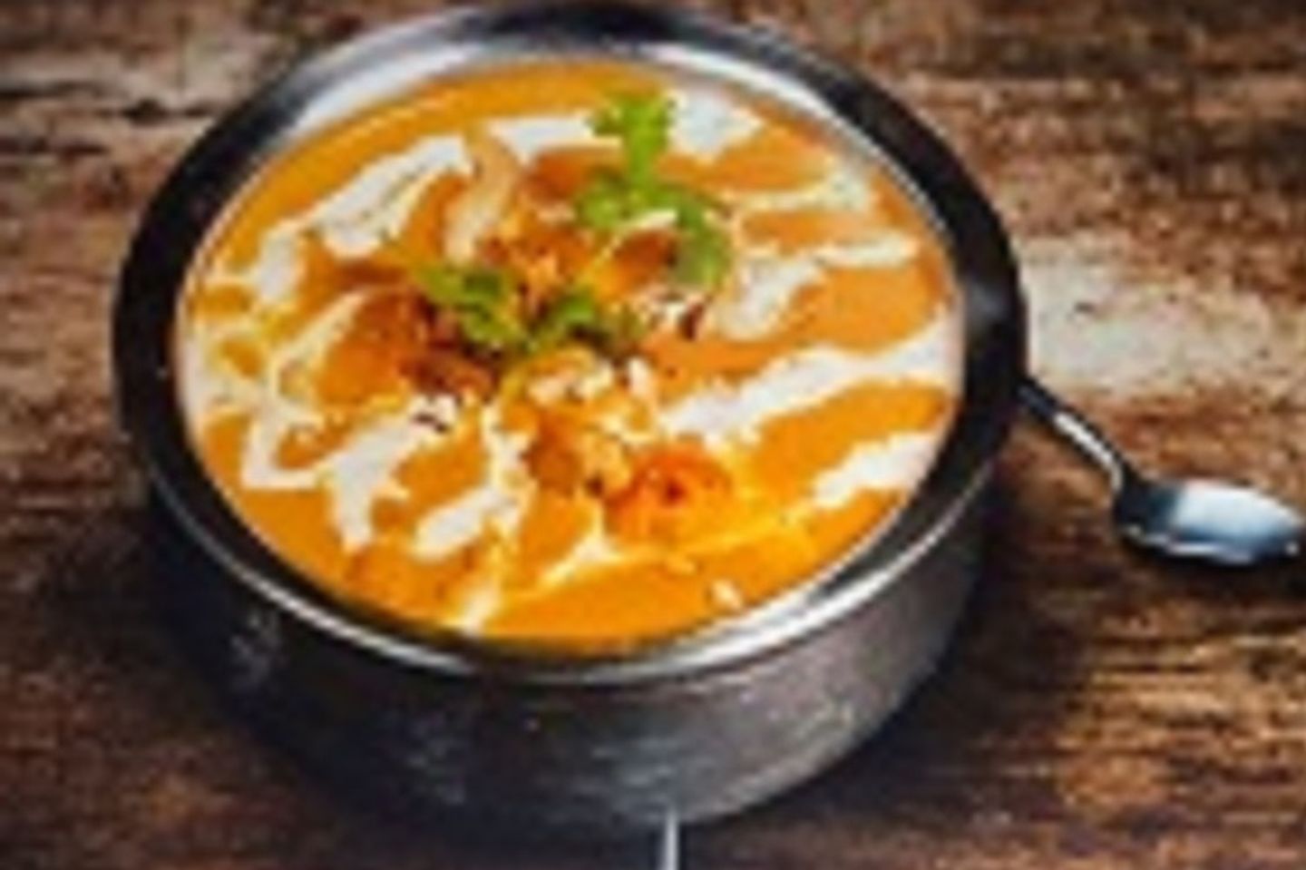 دجاج بالزبدة الأصلي